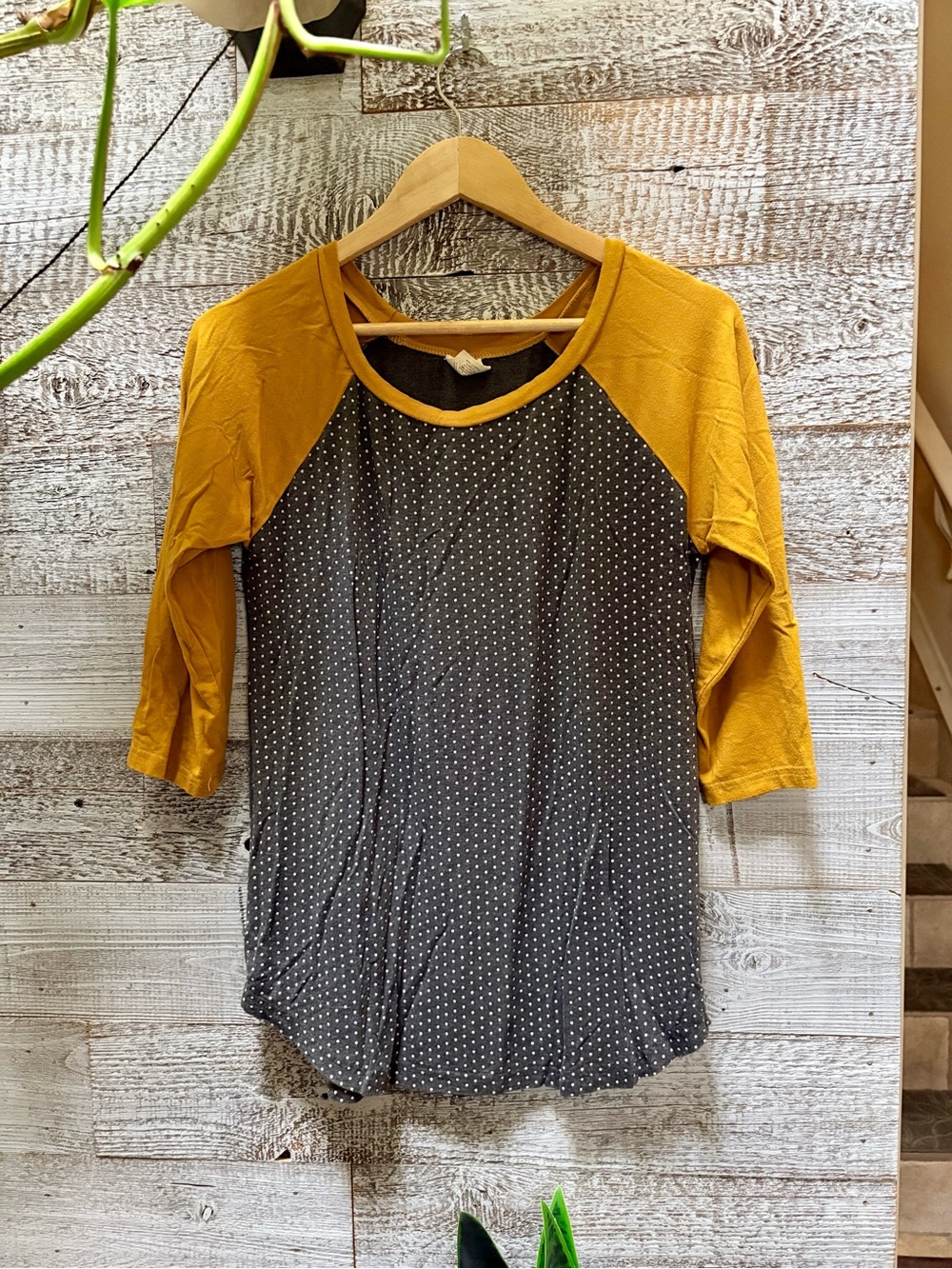 Buttercream Clothing | Raglan Baseball 3/4-Sleeve Tee - Women's M, Yellow/Gray